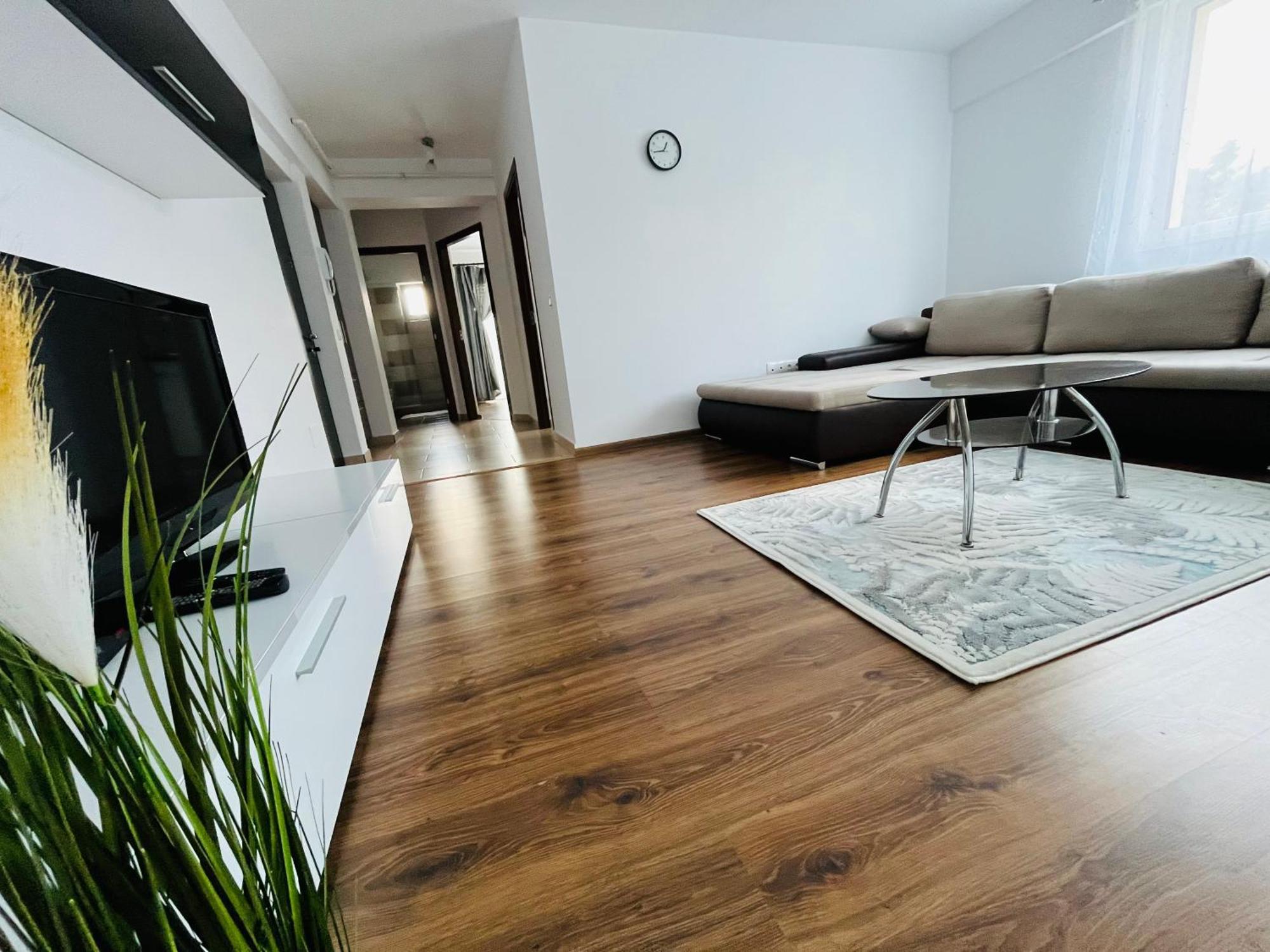 Green Apartaments Zărneşti Dış mekan fotoğraf
