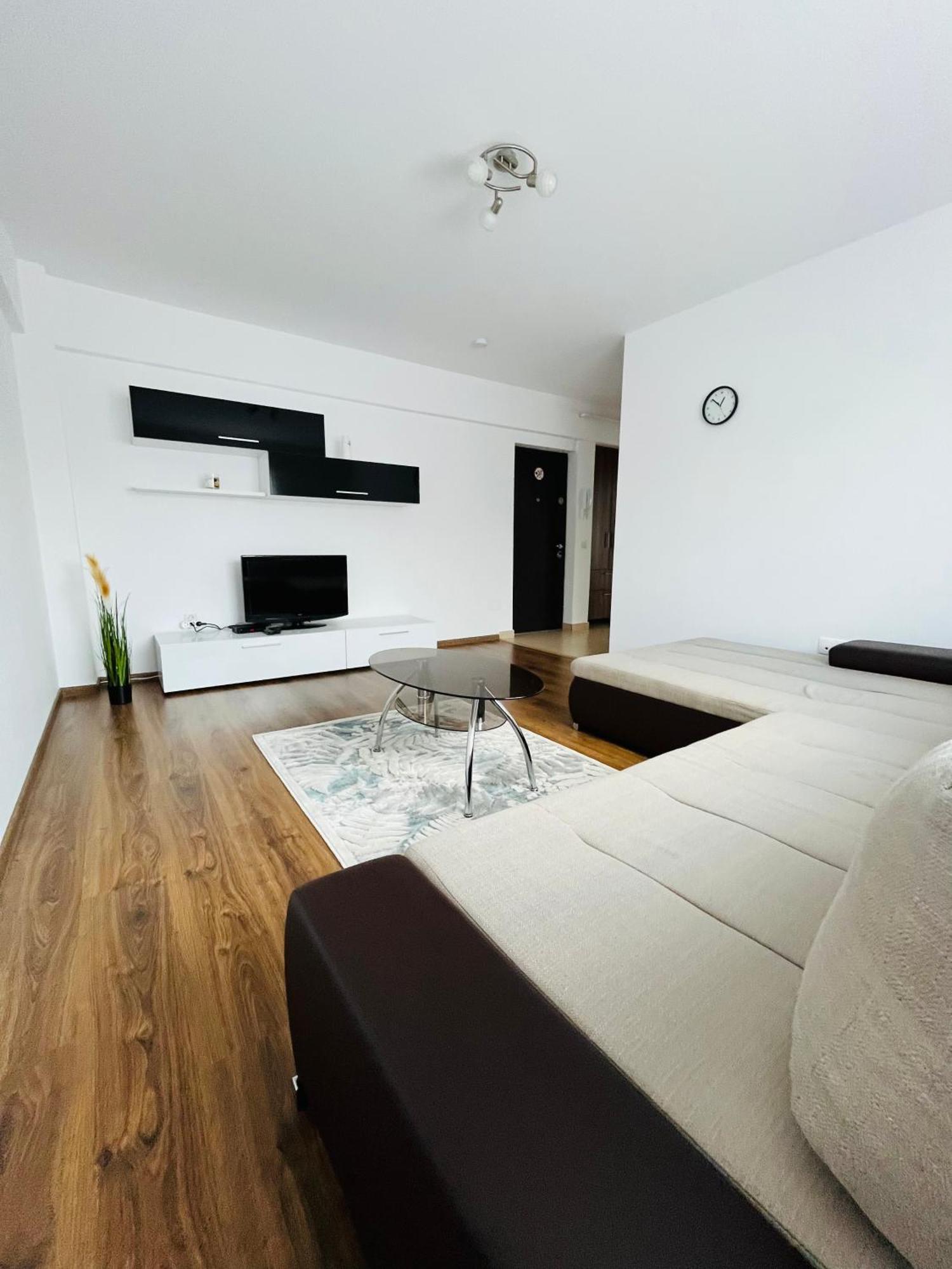 Green Apartaments Zărneşti Dış mekan fotoğraf